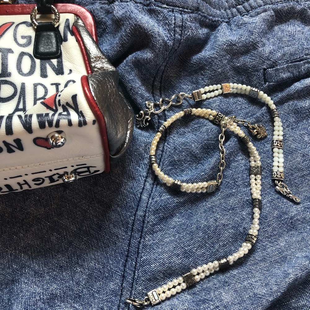 SOLD———EUC Brighton pearl/silver set